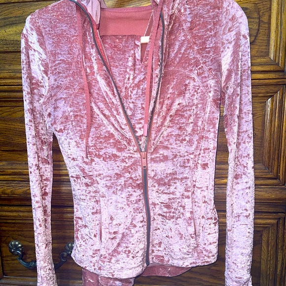 *Rare* Lululemon Crushed Velvet 3 Piece Set - Picture 3 of 16